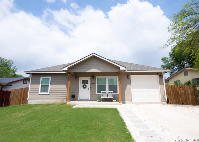 2215 Lake Louise Dr Property Photo 1