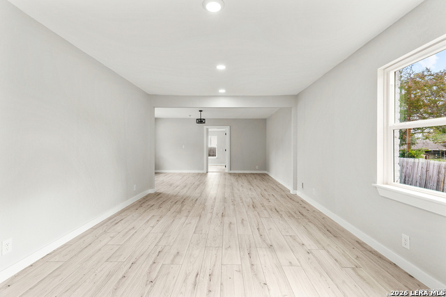 10322 Tioga Property Photo 7