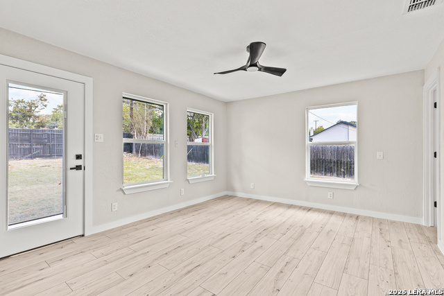 10322 Tioga Property Photo 9