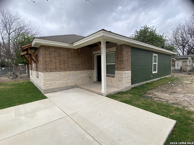723 S San Bernardo Ave Property Photo 3
