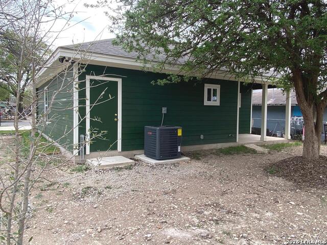 723 S San Bernardo Ave Property Photo 18
