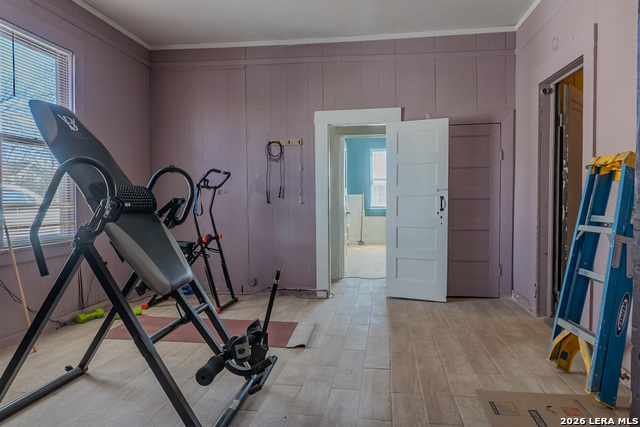918 New Laredo Property Photo 19