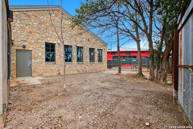 24116 W Interstate 10 Property Photo 9