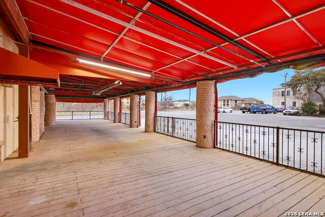 24116 W Interstate 10 Property Photo 15