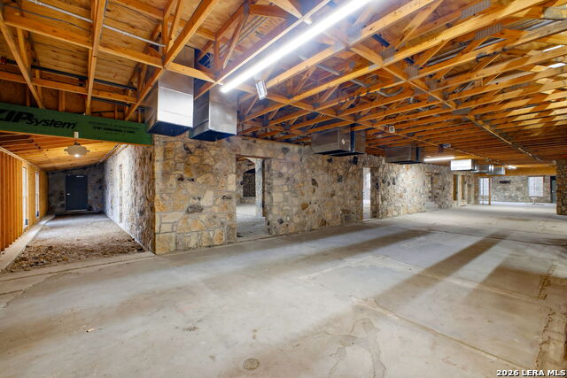 24116 W Interstate 10 Property Photo 25