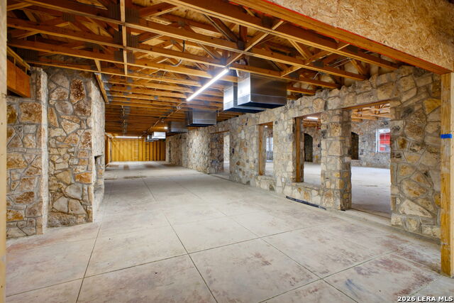 24116 W Interstate 10 Property Photo 27