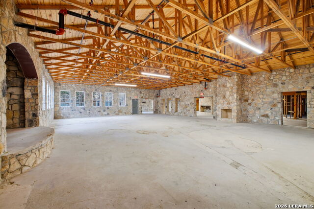 24116 W Interstate 10 Property Photo 30