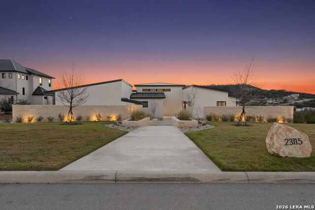 23115 Henness Pass Property Photo 8