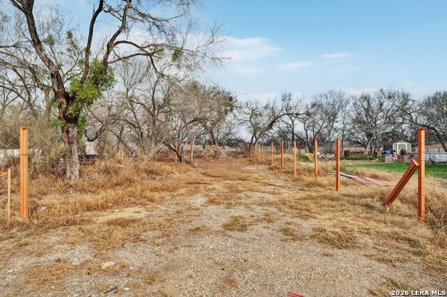 18962 Lagloria Rd Property Photo 3