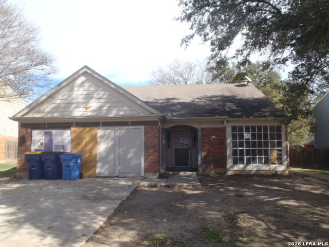 325 Sunrose Ln Property Photo 1