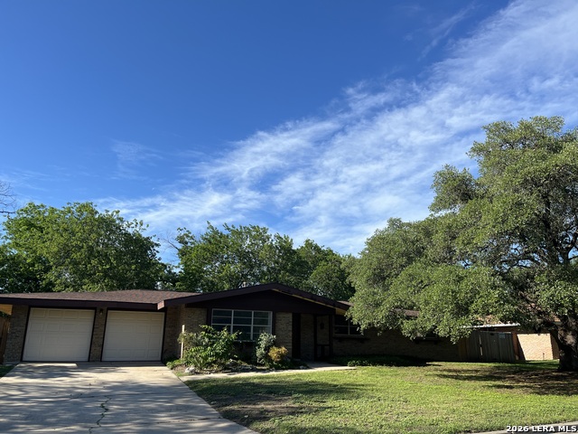 425 Driftwind Property Photo 1