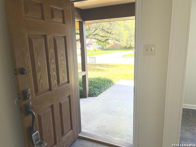 425 Driftwind Property Photo 2