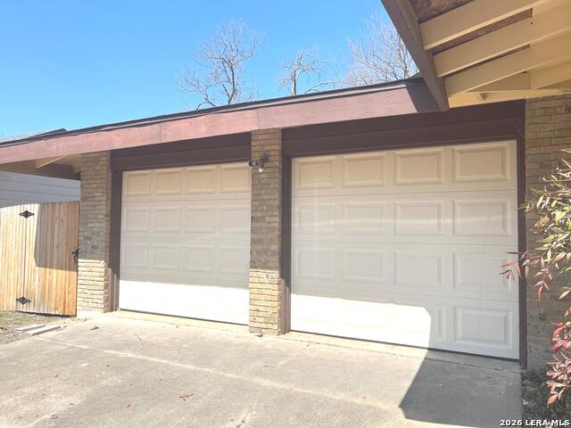 425 Driftwind Property Photo 28