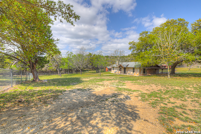 109 Saddle Wood Trl Property Photo 5