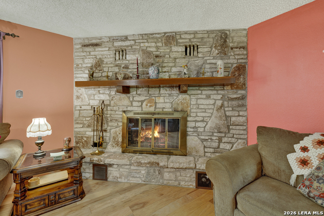 109 Saddle Wood Trl Property Photo 7