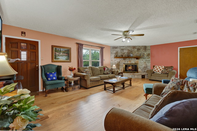 109 Saddle Wood Trl Property Photo 8