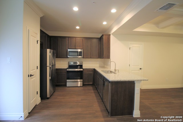 320 Untermaier Property Photo 5
