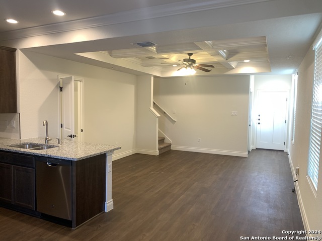 320 Untermaier Property Photo 9