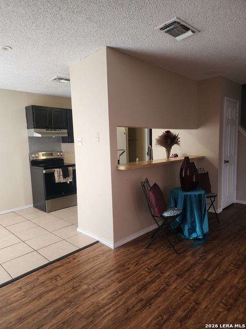 5236 Meadow Field Property Photo 7