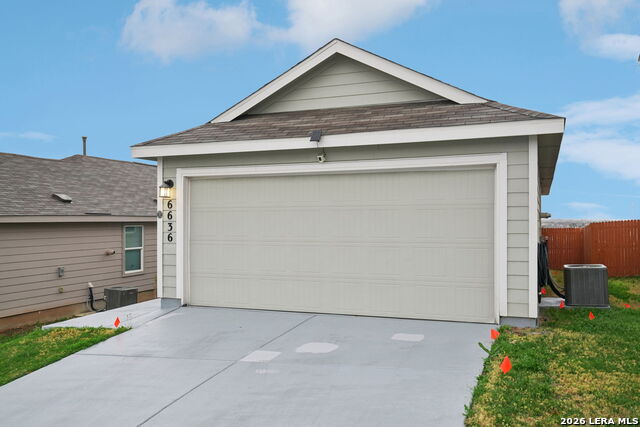 6636 Scarecrow Property Photo 4