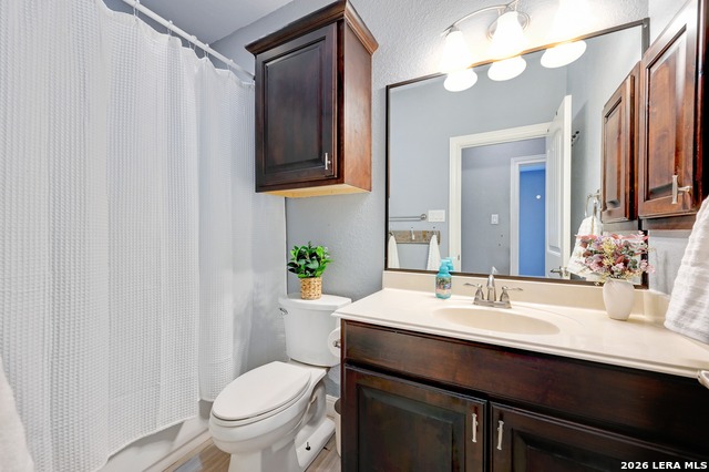 1134 Victoria Property Photo 17