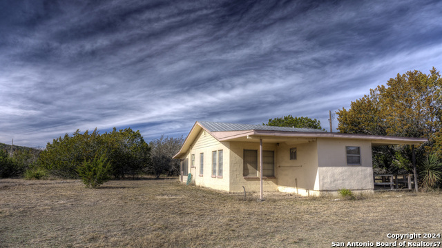 22 Squirrel Bend Property Photo 1