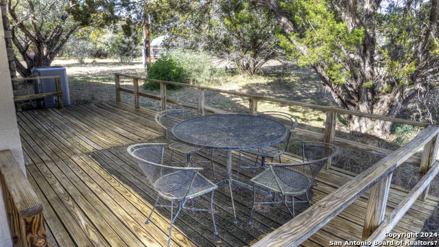 22 Squirrel Bend Property Photo 15