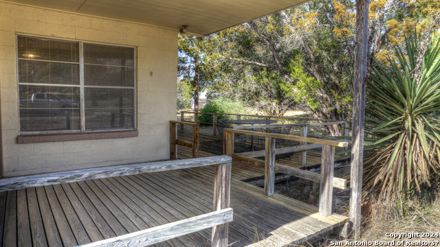 22 Squirrel Bend Property Photo 16
