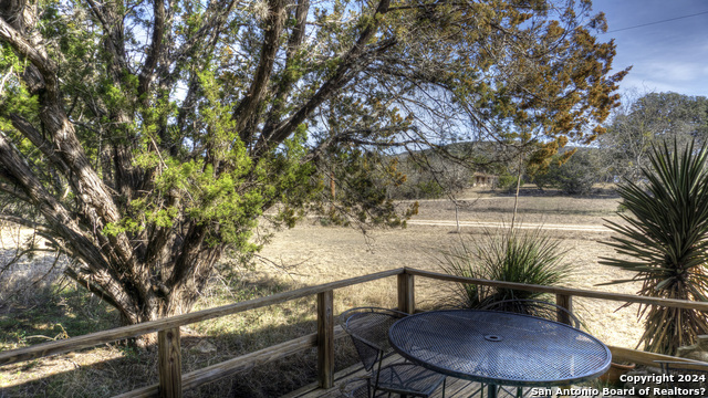 22 Squirrel Bend Property Photo 17