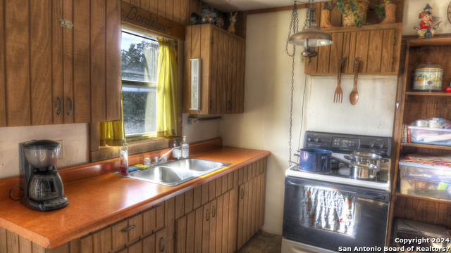 22 Squirrel Bend Property Photo 27