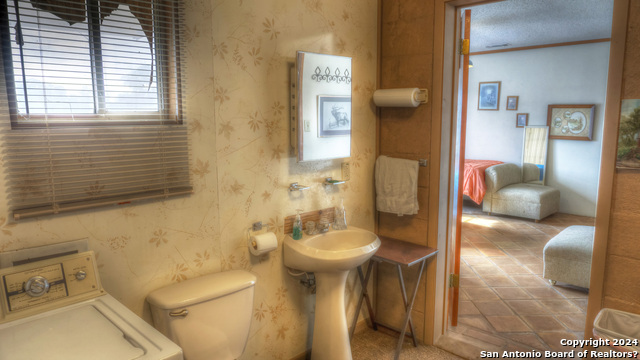 22 Squirrel Bend Property Photo 35