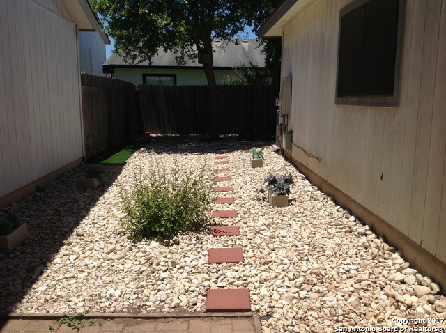 7631 Heathridge Property Photo 17