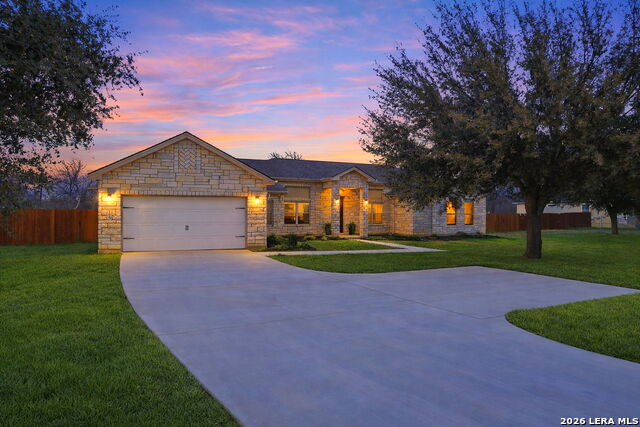 109 W Short Meadow Property Photo 1