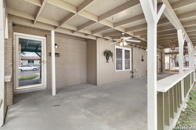 214 Schmeltzer Ln Property Photo 1