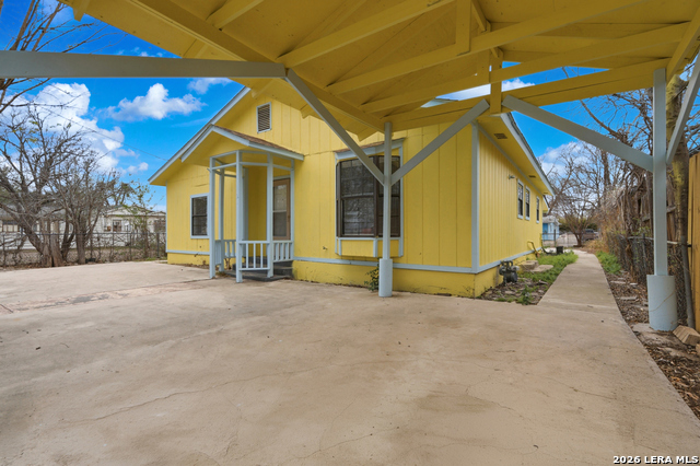 1721 Brunswick Blvd. Property Photo 1