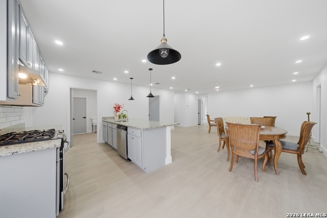 1042 Lemon Tree Property Photo 2