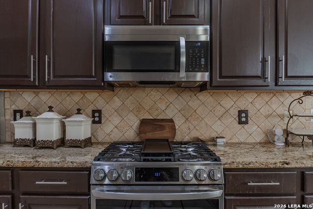 23519 Beaver Crk Property Photo 7