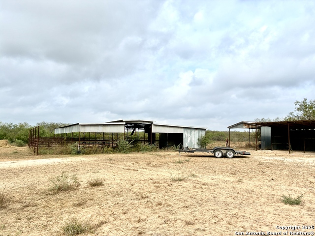 2713 Fm 716 Property Photo 9