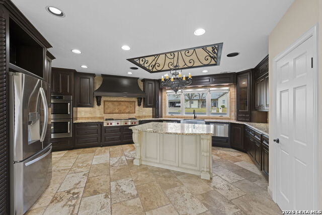 403 Candlelight Property Photo 8