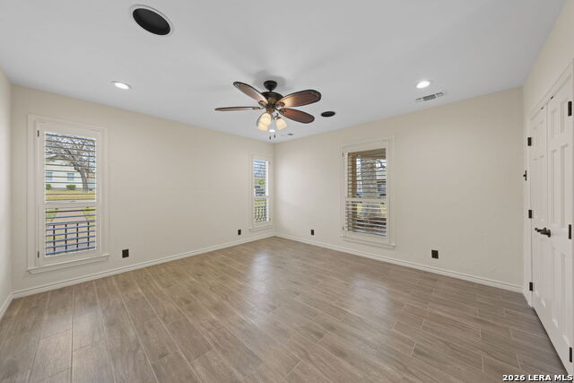 403 Candlelight Property Photo 29