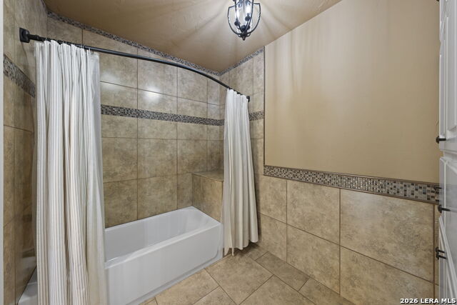 403 Candlelight Property Photo 31