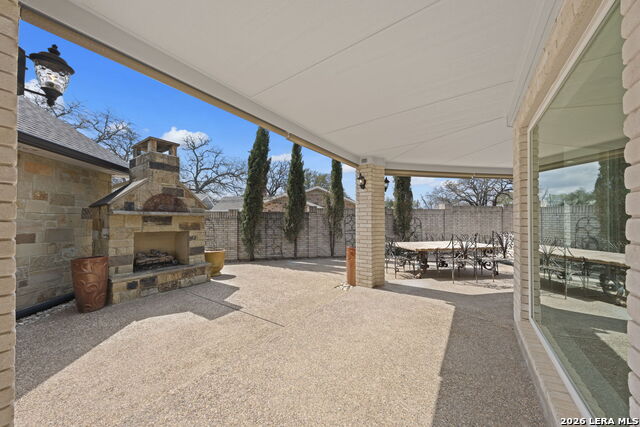 403 Candlelight Property Photo 33