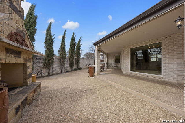 403 Candlelight Property Photo 34