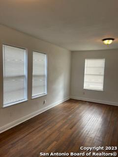 519 Walton Property Photo 4