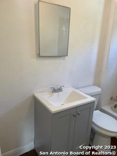 519 Walton Property Photo 7
