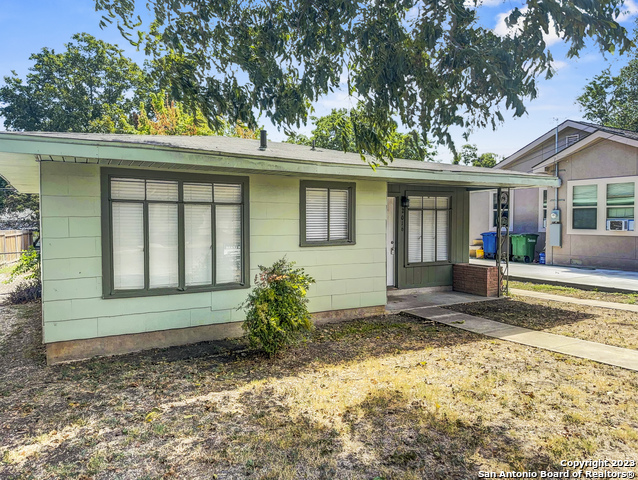 2016 W Olmos Dr Property Photo 1