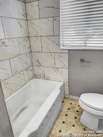 2016 W Olmos Dr Property Photo 11