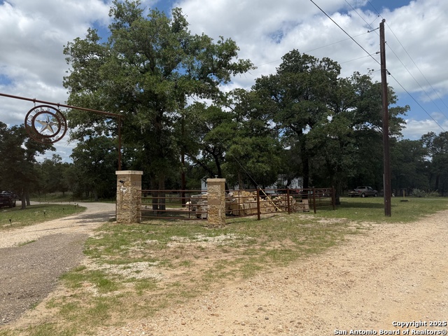 108 Deep Woods Property Photo 1