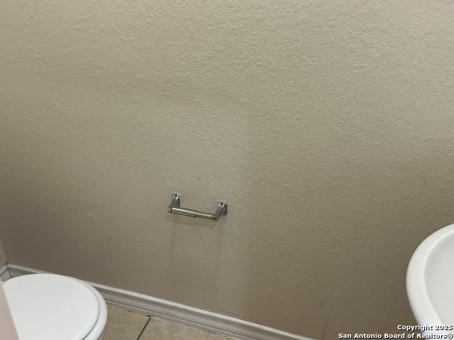 4931 Flipper Dr Property Photo 3