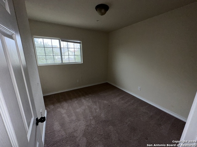 4931 Flipper Dr Property Photo 14